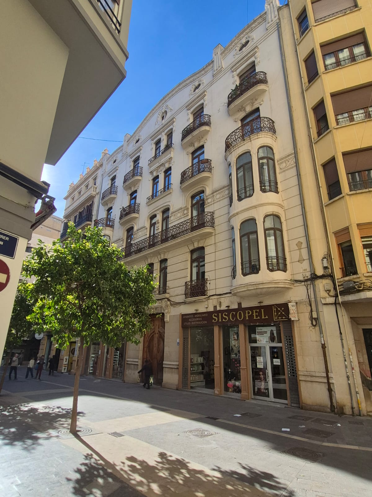 exterior_2